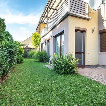 Appartement Libas Garden Keszthely